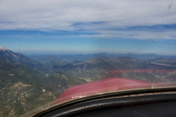Relief vers le mont Ventoux